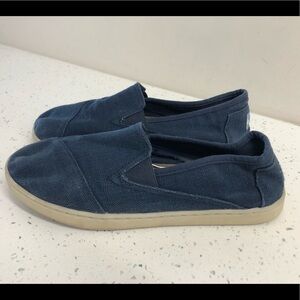 Toms denim womens slip on shoes size 7.5/ youth 6